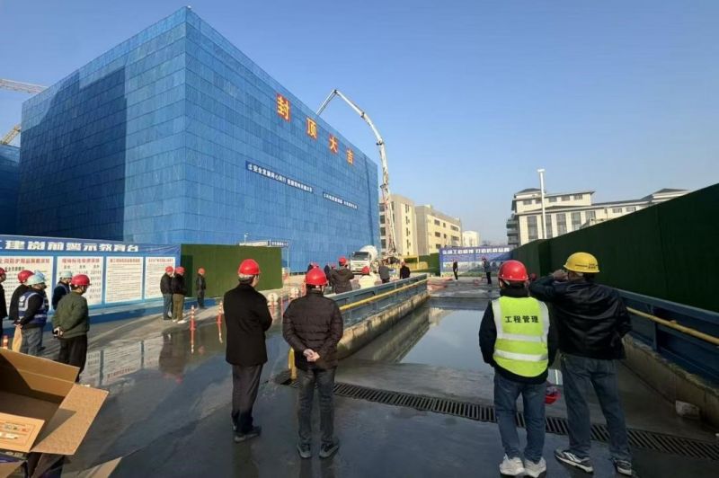 佰仁醫(yī)療7號房順利結頂